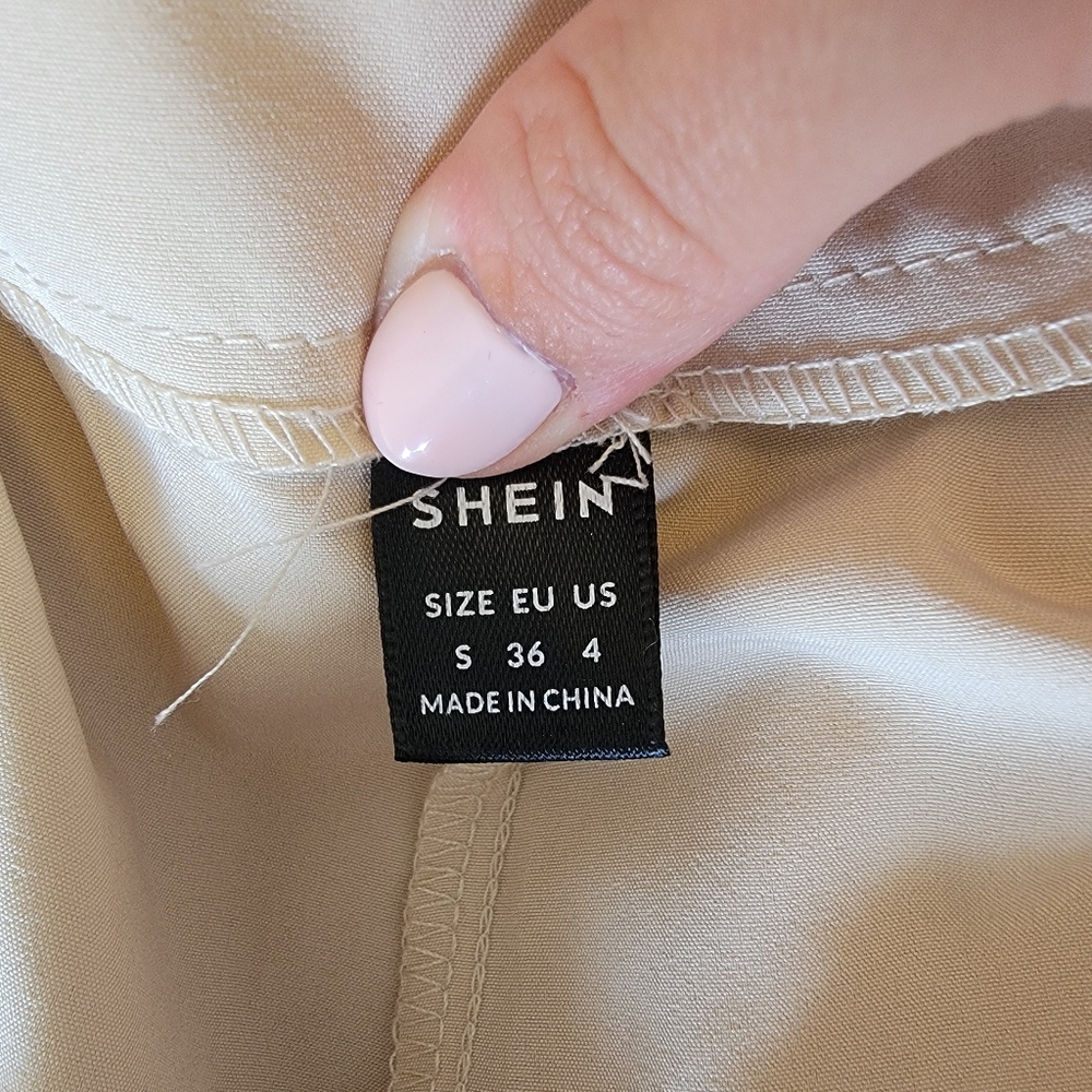 NWOT Straight Leg Polyester Pants - Beige Neutral - Size 4 (S) - Picture 5 of 6